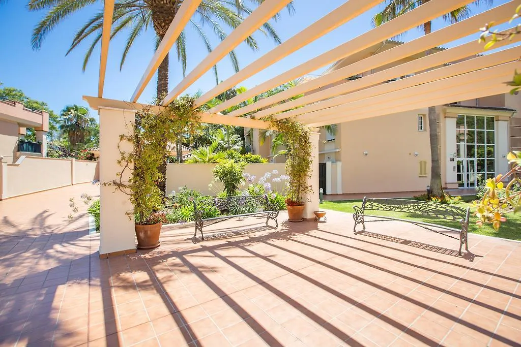 Jardines De Lunamar Beach Apartment 마르베야 0*,  스페인